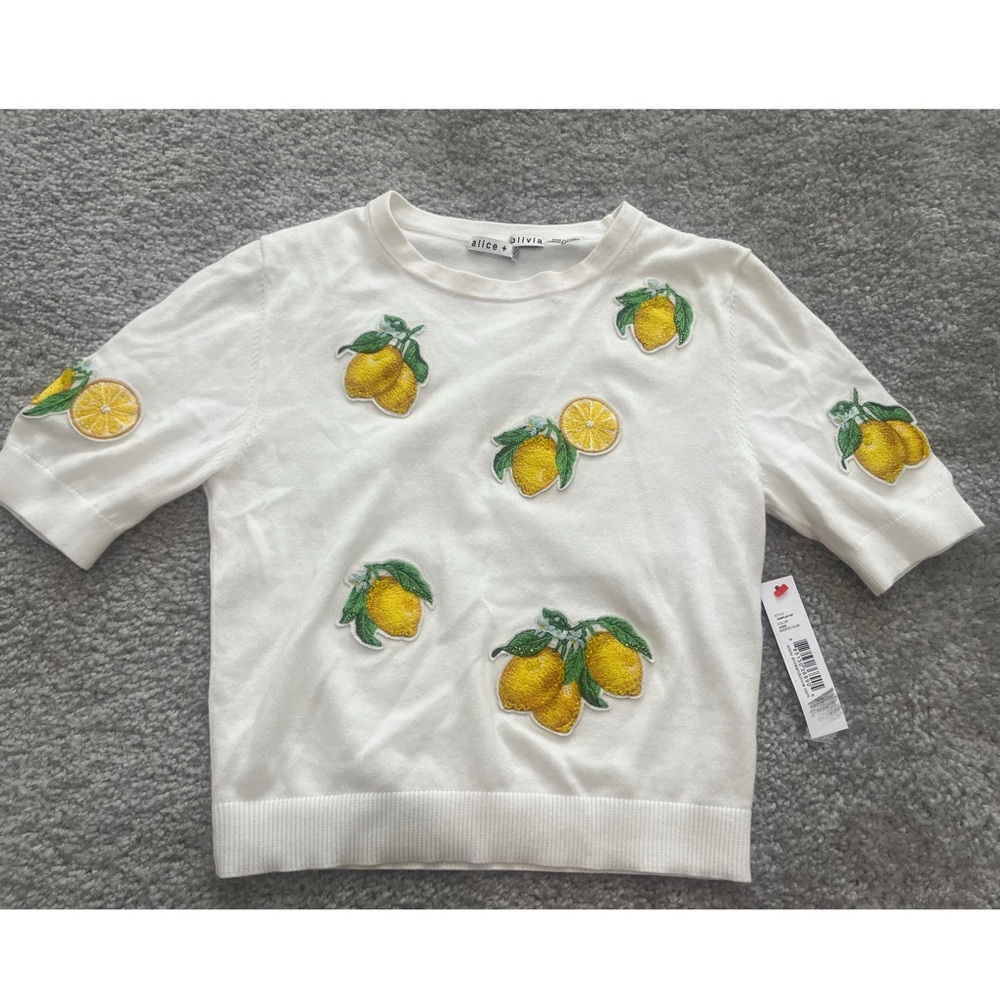 Brand new Alice and Olivia women’s lemon embellished embroidered knitted top